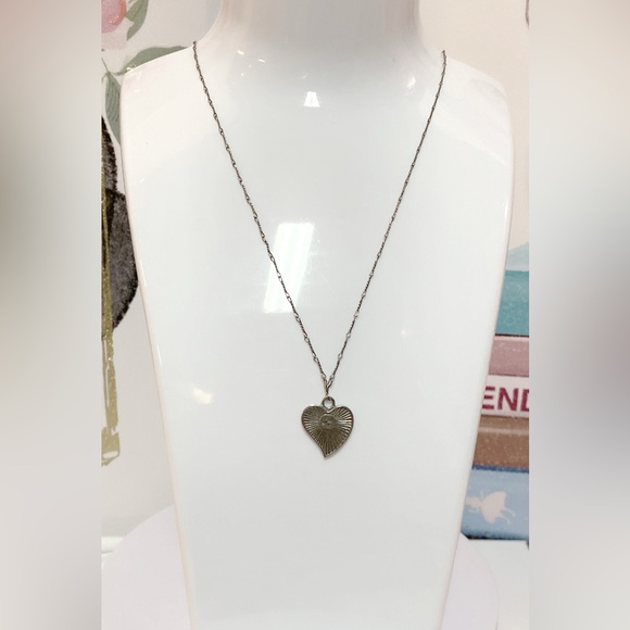 GUCCI Heart Motif Interlocking G Silver 925 Pendant Necklace - Picture 5 of 8